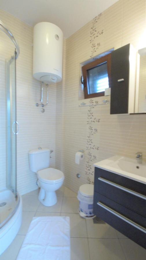 A&n Apartment *